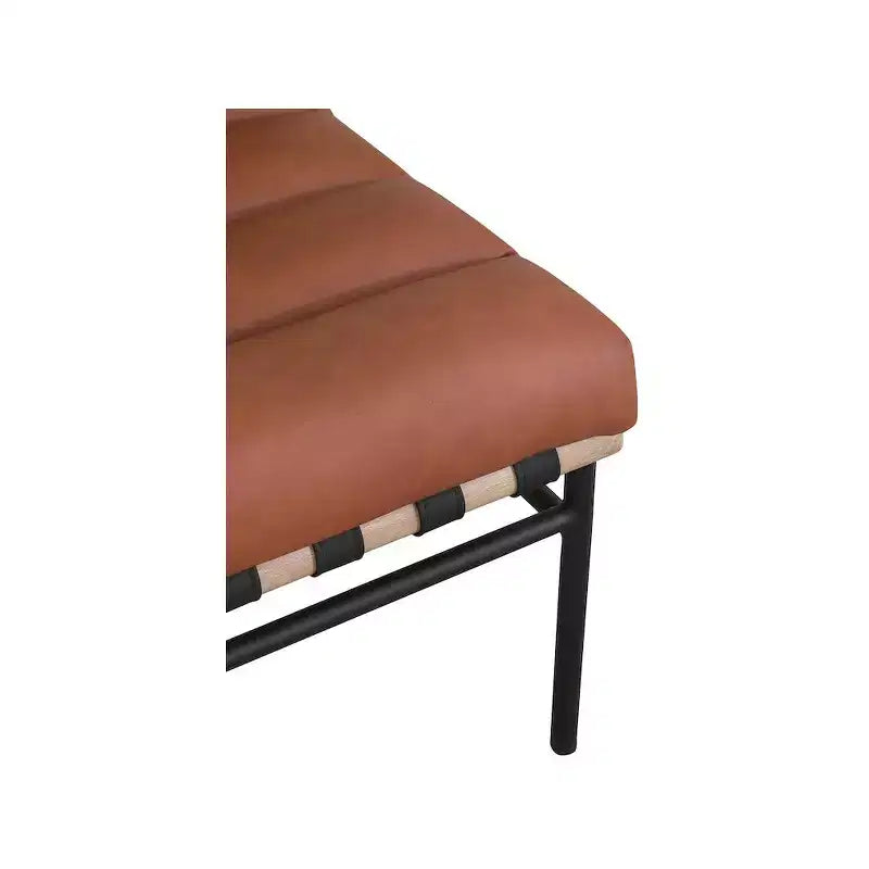 Poltroncina accent senza braccioli in similpelle nera, struttura in metallo verniciato a polvere nero – 1 posto