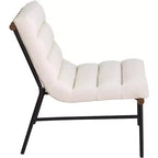 Poltroncina accent senza braccioli in similpelle nera, struttura in metallo verniciato a polvere nero – 1 posto