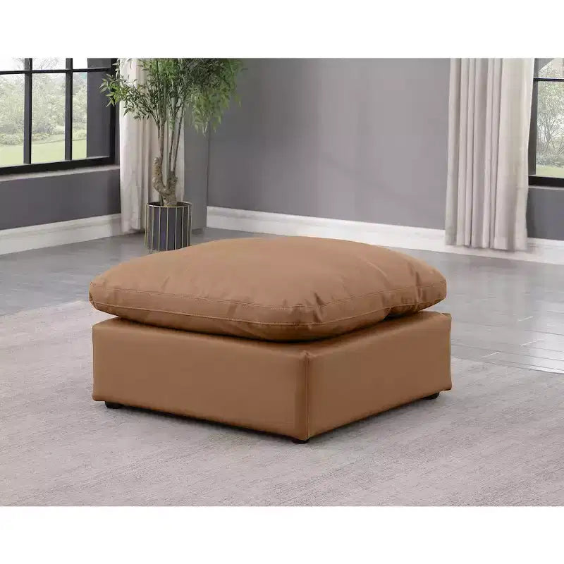 Pouf quadrato in pelle vegana nera, gambe color espresso – Posti a sedere: 1
