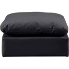 Pouf quadrato in pelle vegana nera, gambe color espresso – Posti a sedere: 1